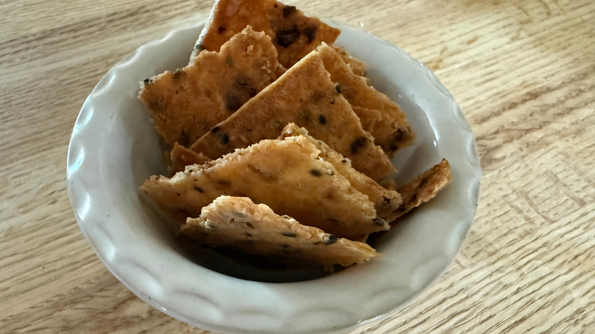 Sourdough Crackers with Everything Bagel Seasoning
